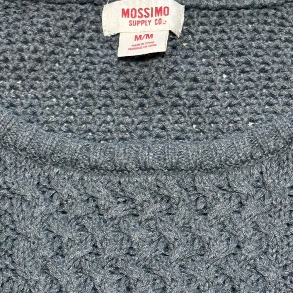 Mossimo Supply Co. Gray Cable Knit Sweater Long Sleeve Crew Neck Size M‎